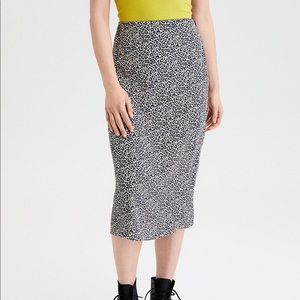 American Eagle leopard print midi skirt Large